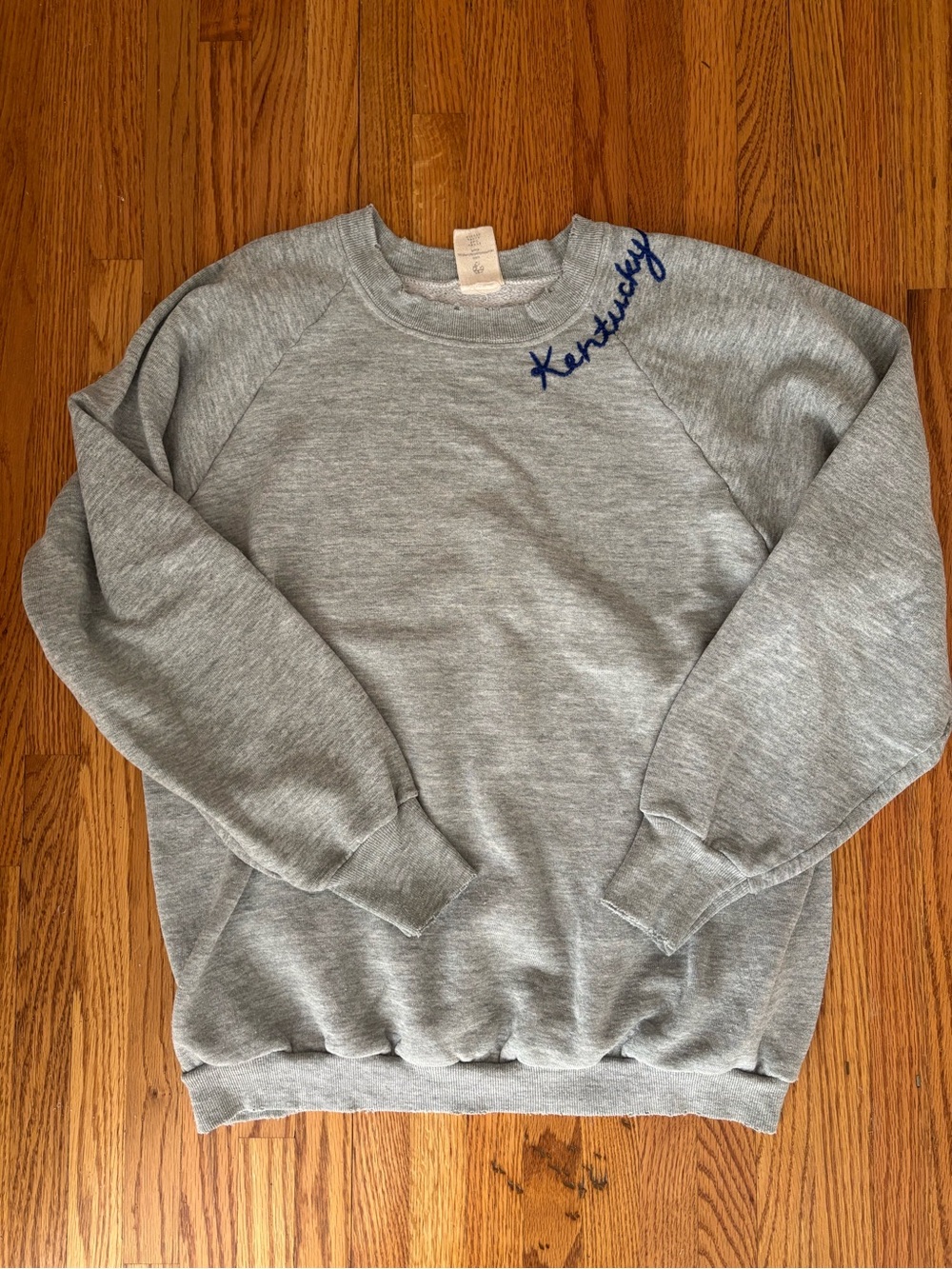 Kentucky Script Crewneck Sweatshirt - Gray